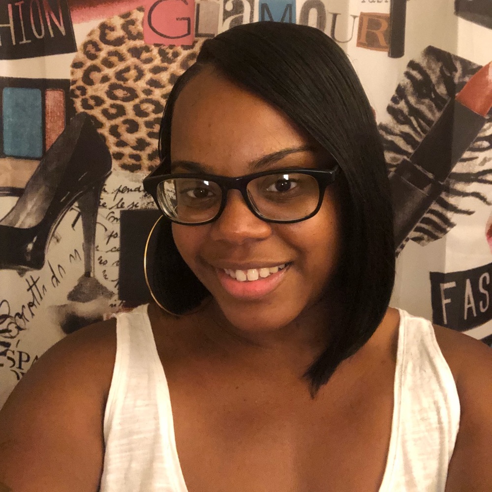 Meet your Posher, Aida